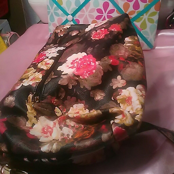 Beutiful - Picture 2 of 4